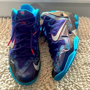 Nike Lebron 11 Summit Lake Hornets 2014 size 9